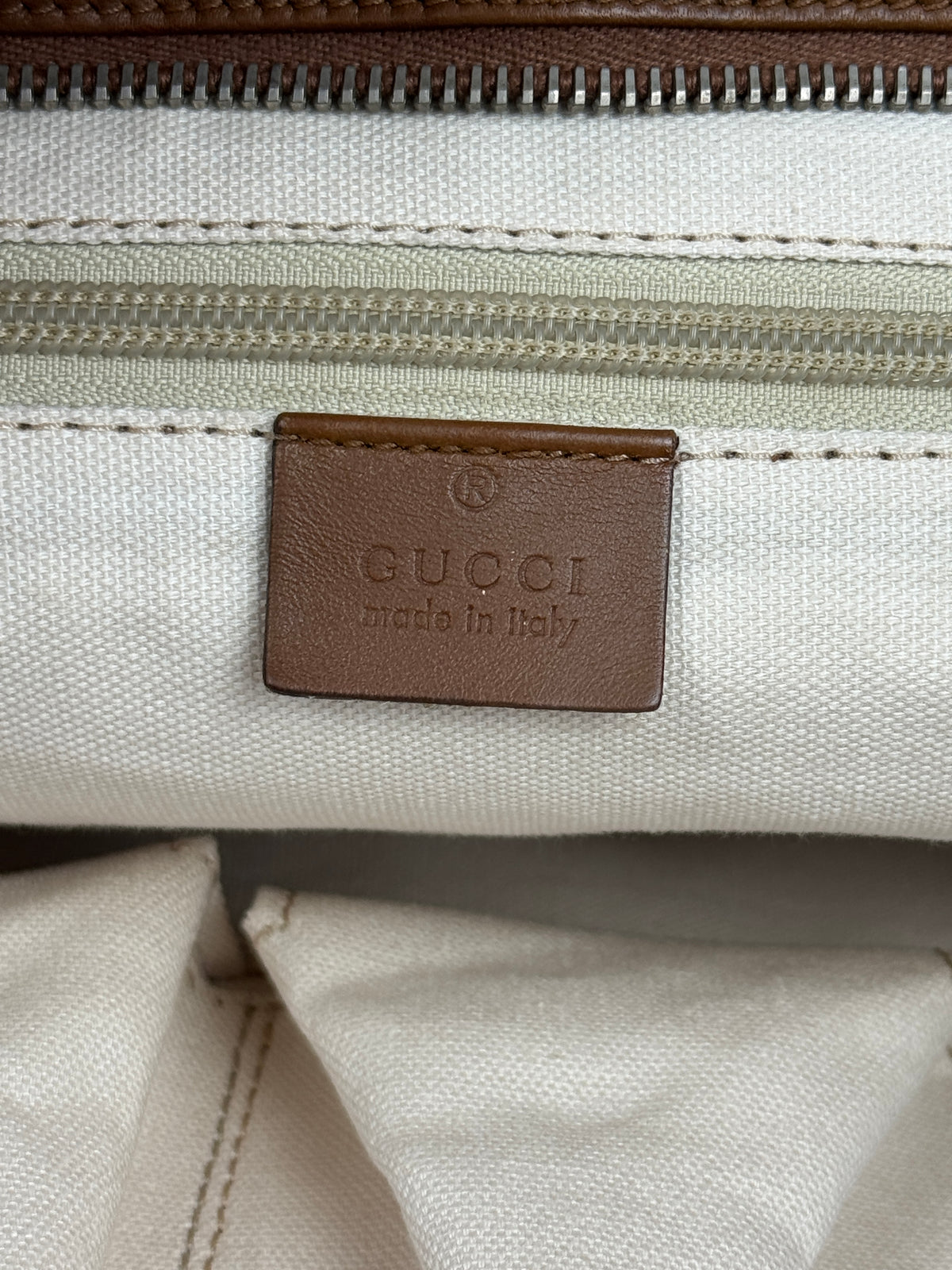 GUCCI Web Flat Messenger GG Canvas Brown