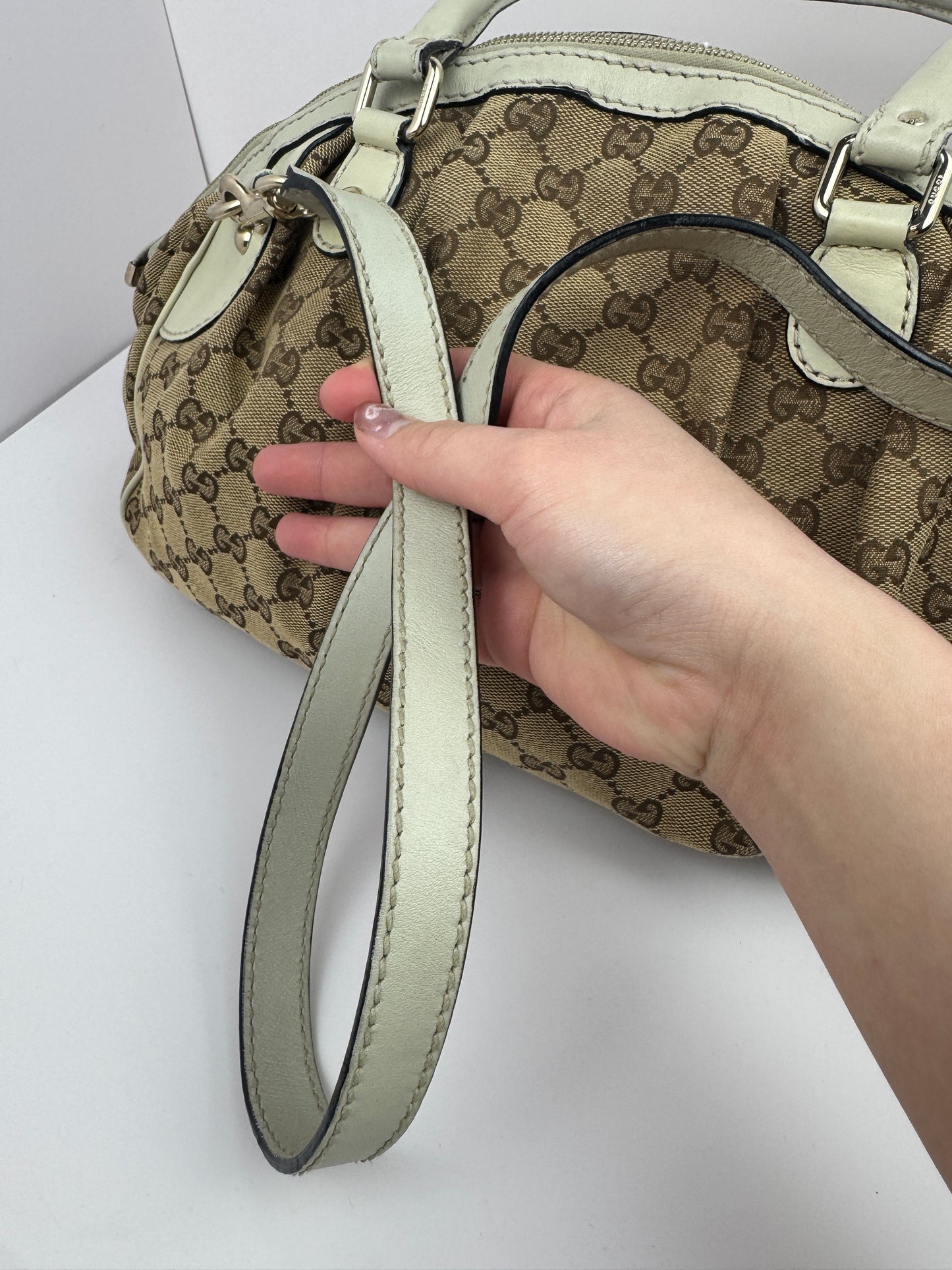 Gucci Sukey Boston GG Canvas White