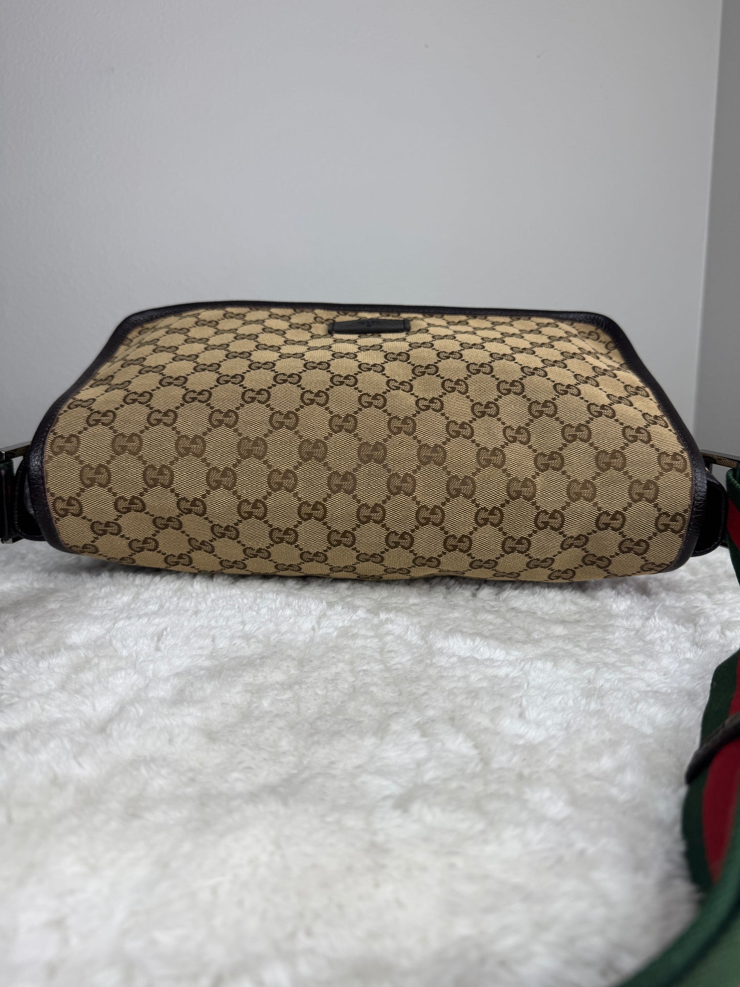 GUCCI Web Strap Messenger GG Canvas Brown