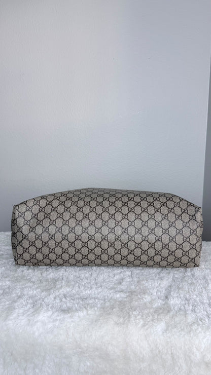 GUCCI Shopping Tote large GG Supreme Coated canvas