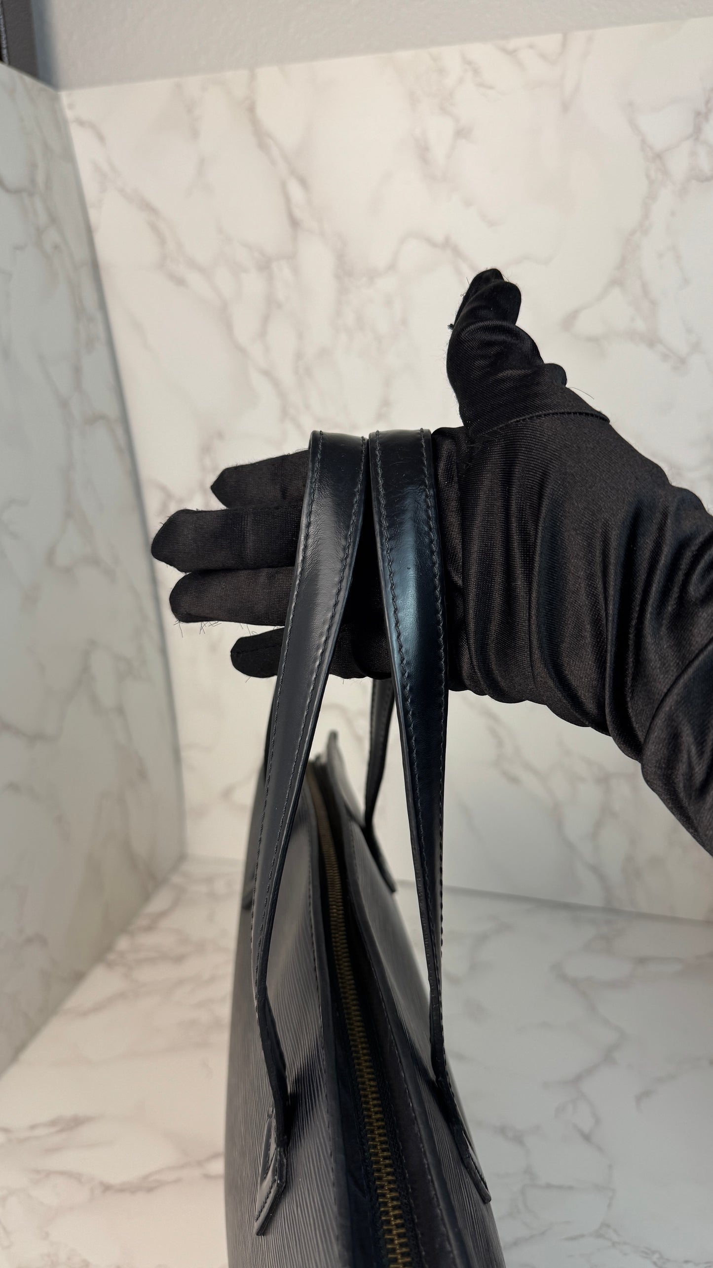 Louis Vuitton Epi Leather Zip Tote