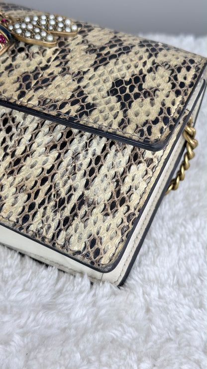 GUCCI Bee Queen Margaret Snakeskin chain wallet Crossbody