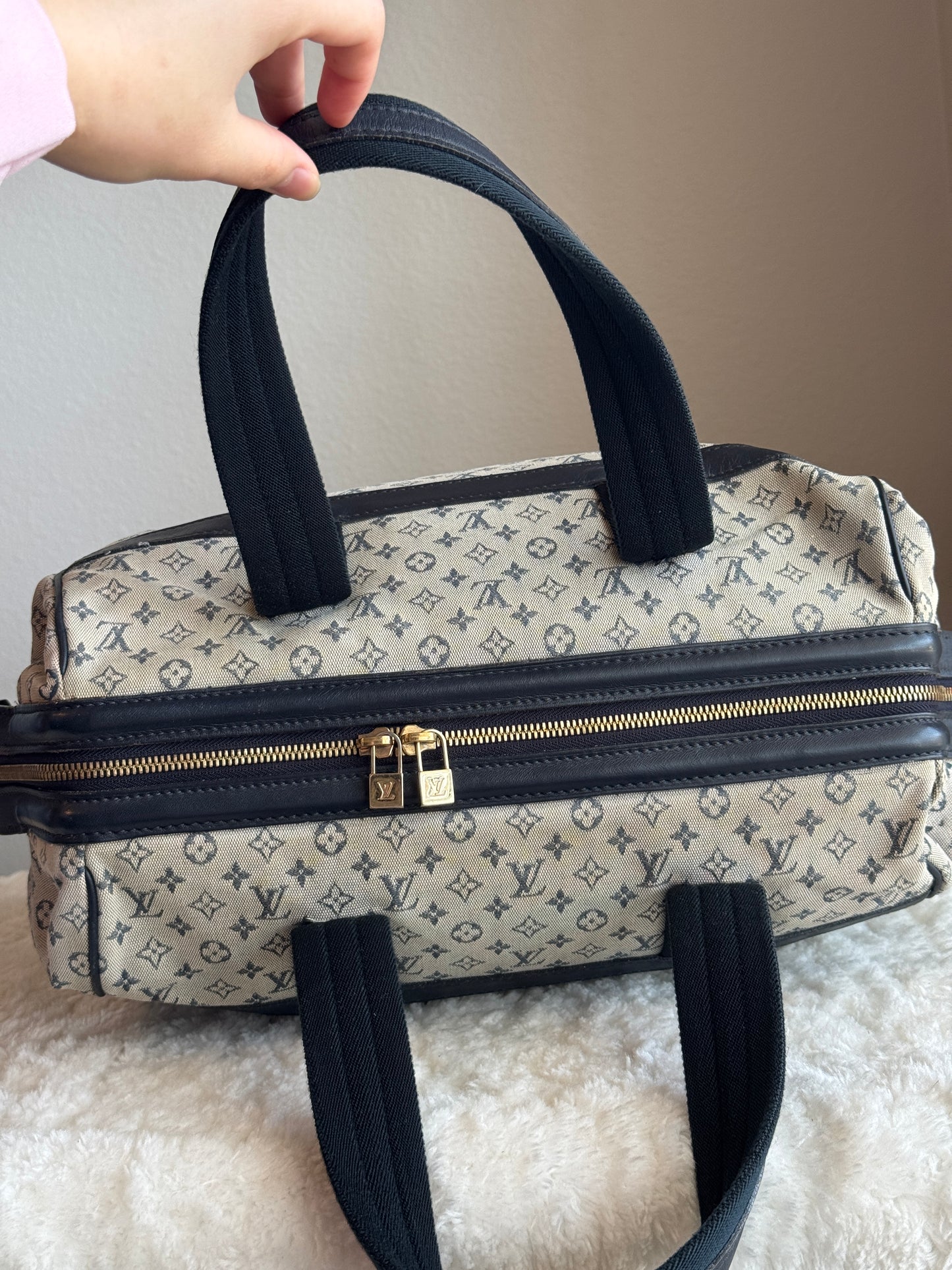 LV04👜 Louis vuitton Josephine Mini Lin GM (COA included) Code VI0013