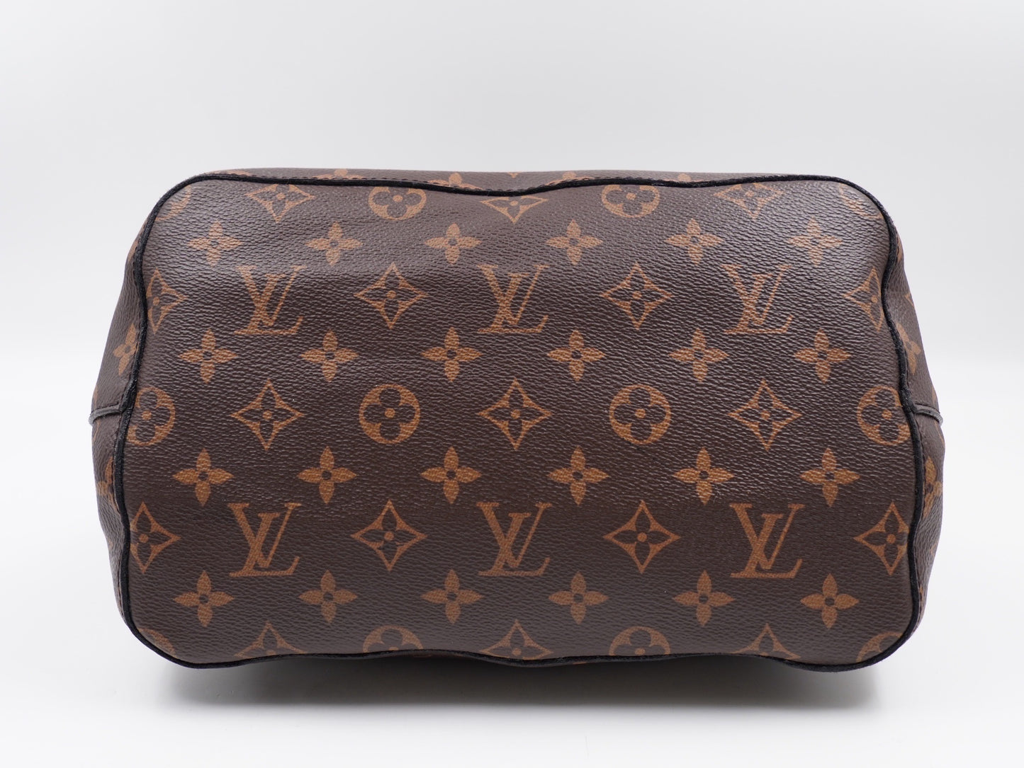 Louis Vuitton Noé BB / Shoulder Bucket Bag – Monogram Canvas with Black Leather Trim