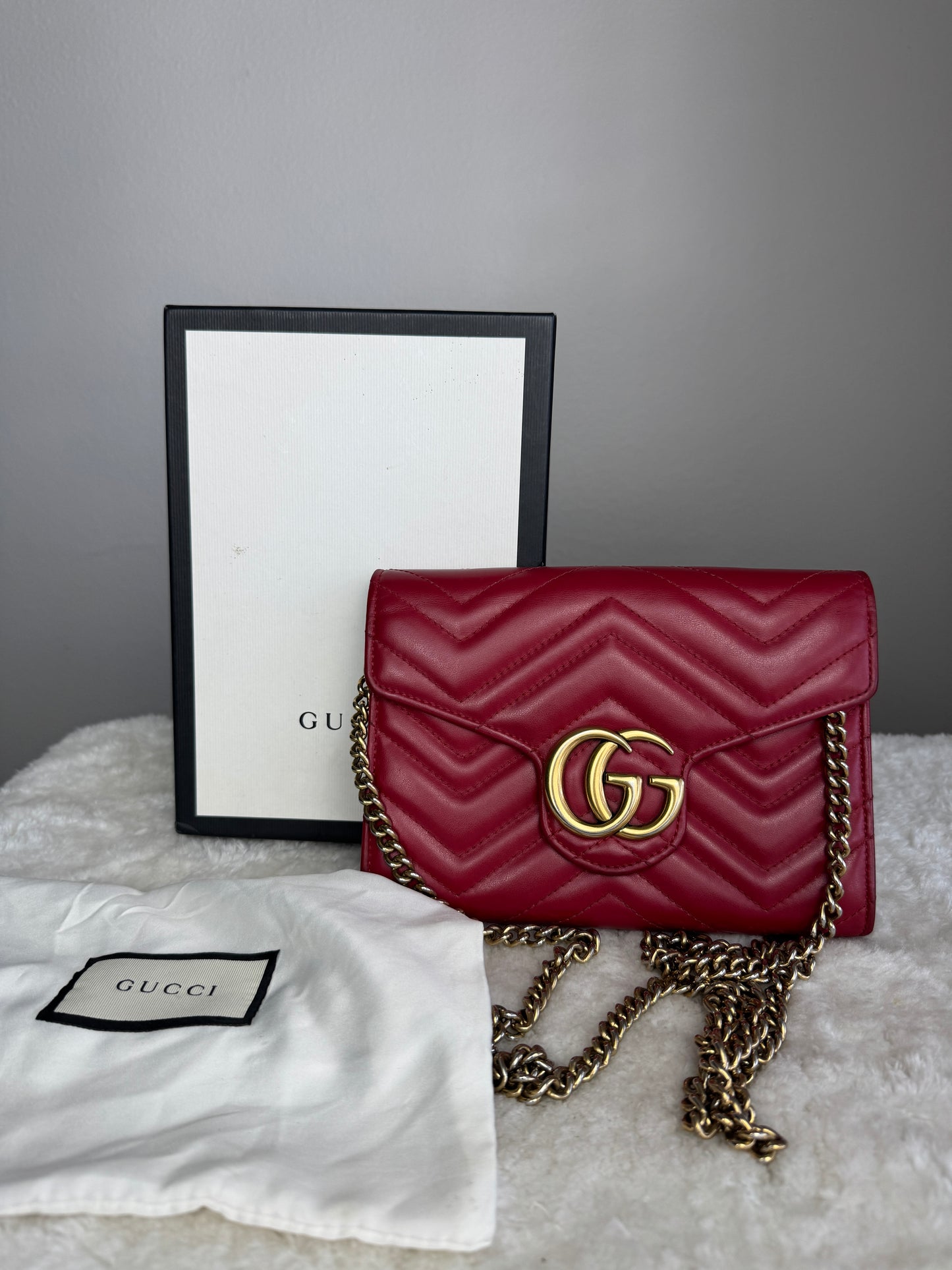 GUCCI GG Marmont Chain Wallet Matelasse Leather Red