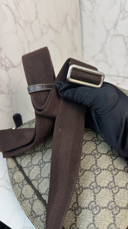 Gucci GG Canvas Messenger Brown