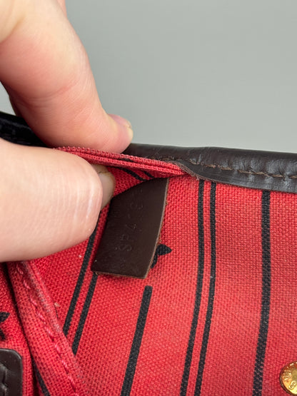 LOUIS VUITTON Neverfull Damier MM 2011