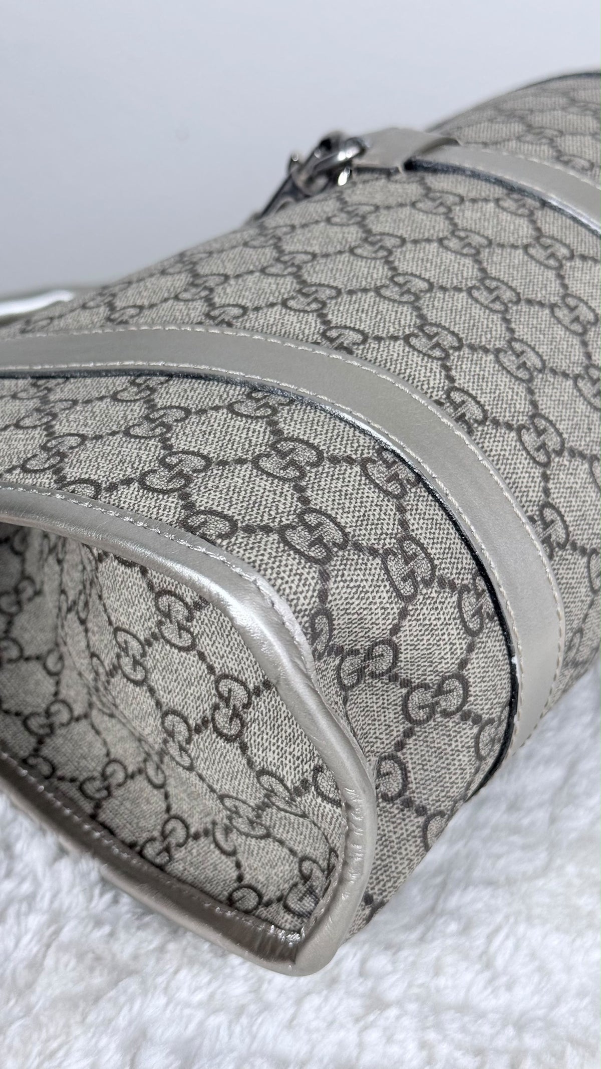 GUCCI Jackie Hobo GG Supreme Coated Canvas Silver