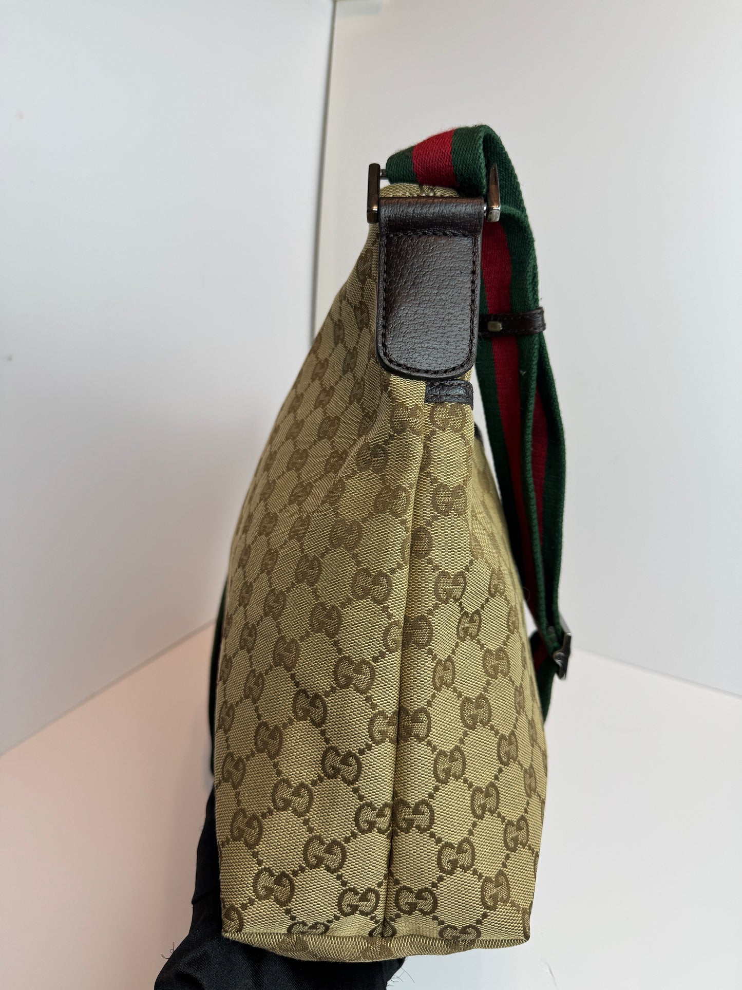 GUCCI Web Stripe Messenger GG Canvas