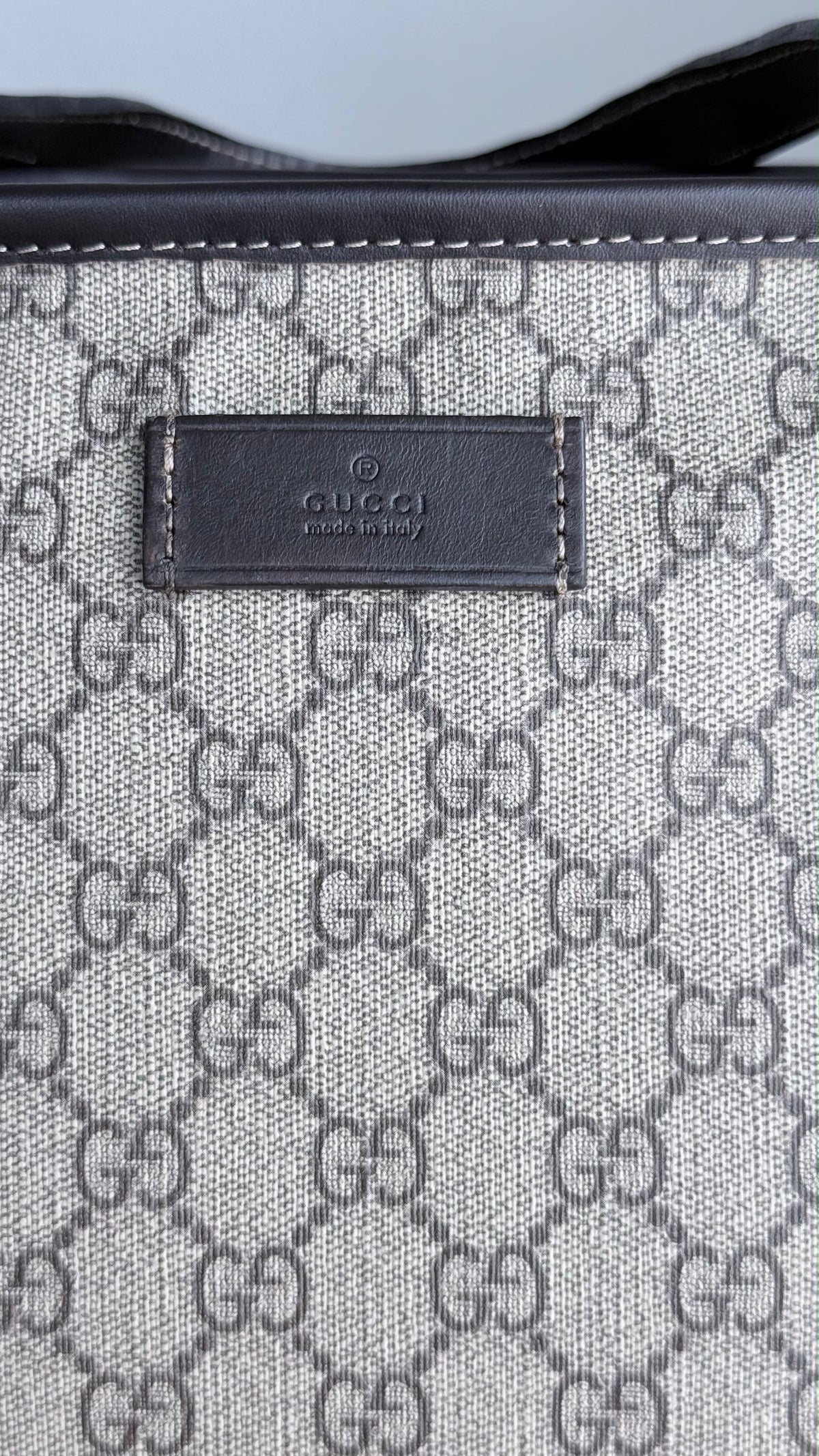 GUCCI Tote Medium GG Supreme Dark brown