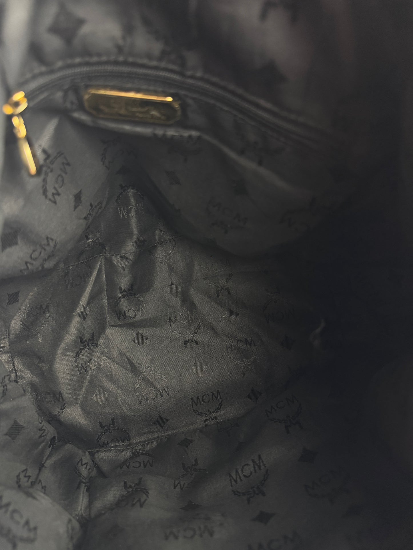 MCM Black Leather Drawstring Bucket bag