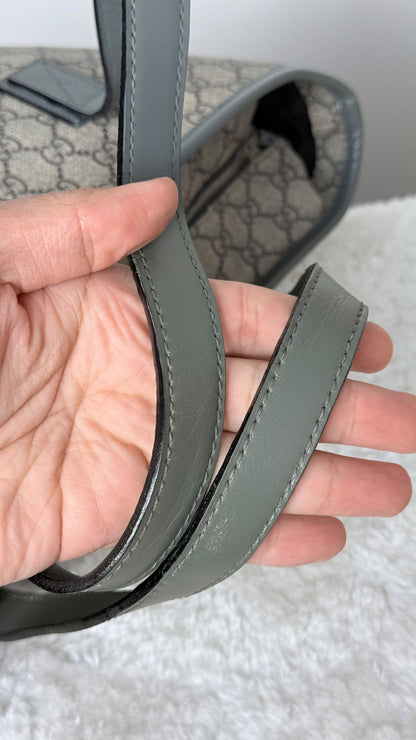 GUCCI Tote medium GG Supreme Coated canvas Dark Grey