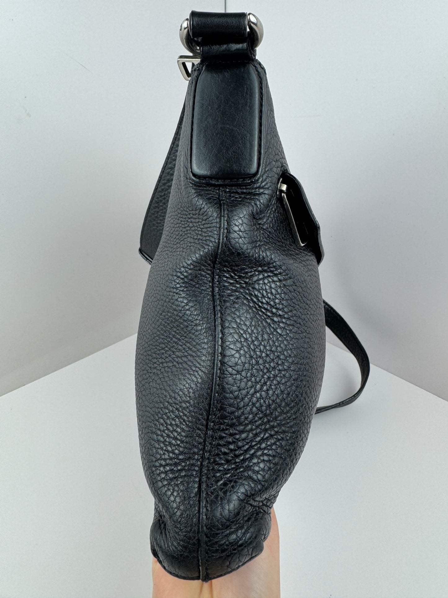 GUCCI Interlocking GG Leather Messenger Black