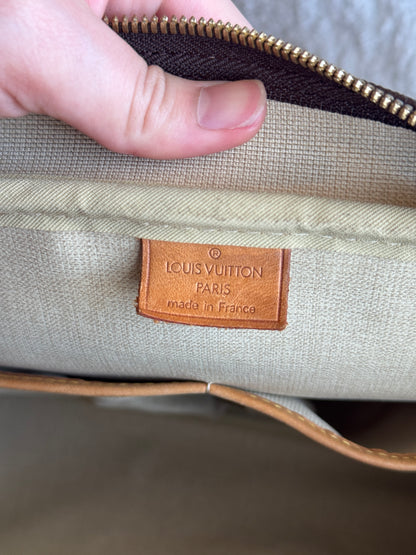 Louis Vuitton Deauville handbag monogram