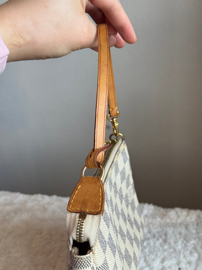 LOUIS VUITTON Damier Azu Pochette Accessories