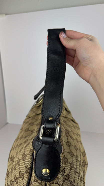 Gucci Sukey Hobo GG Canvas Medium