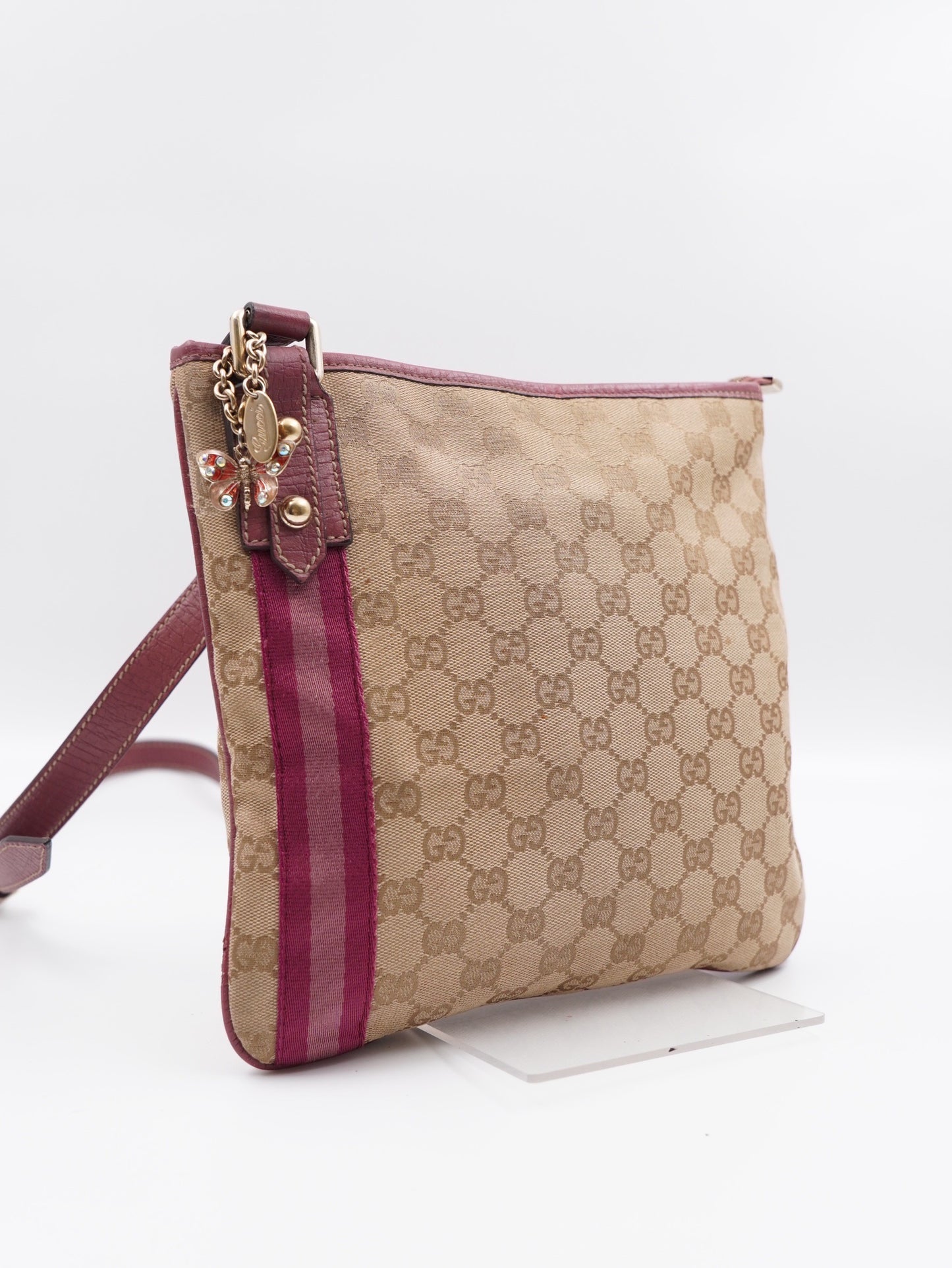 Gucci web Flat Crossbody pink