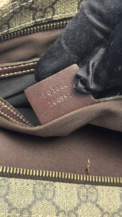 Gucci Flat Messenger Monogram Brown