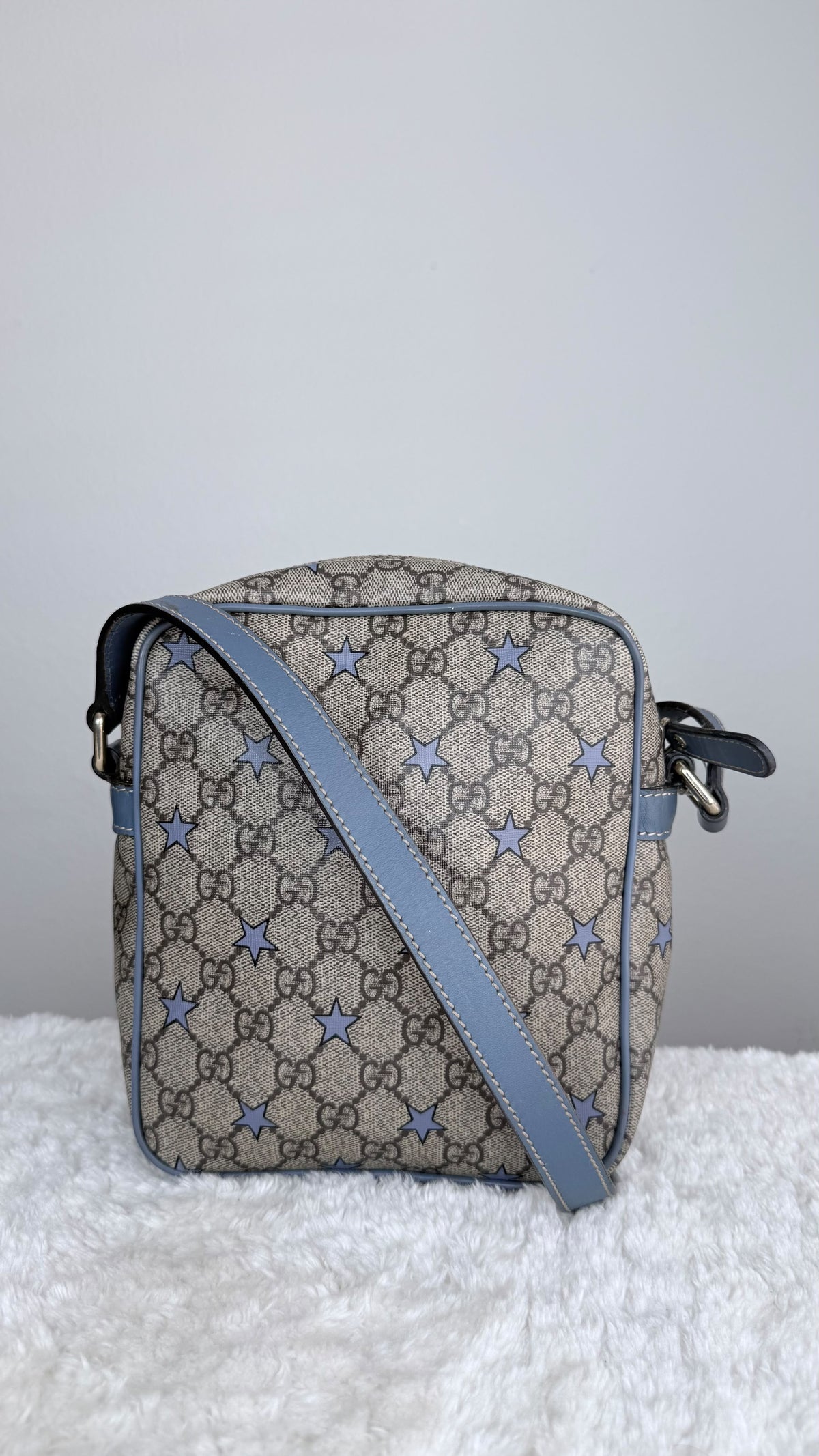 GUCCI GG Supreme Star Crossbody Coated Canvas Blue