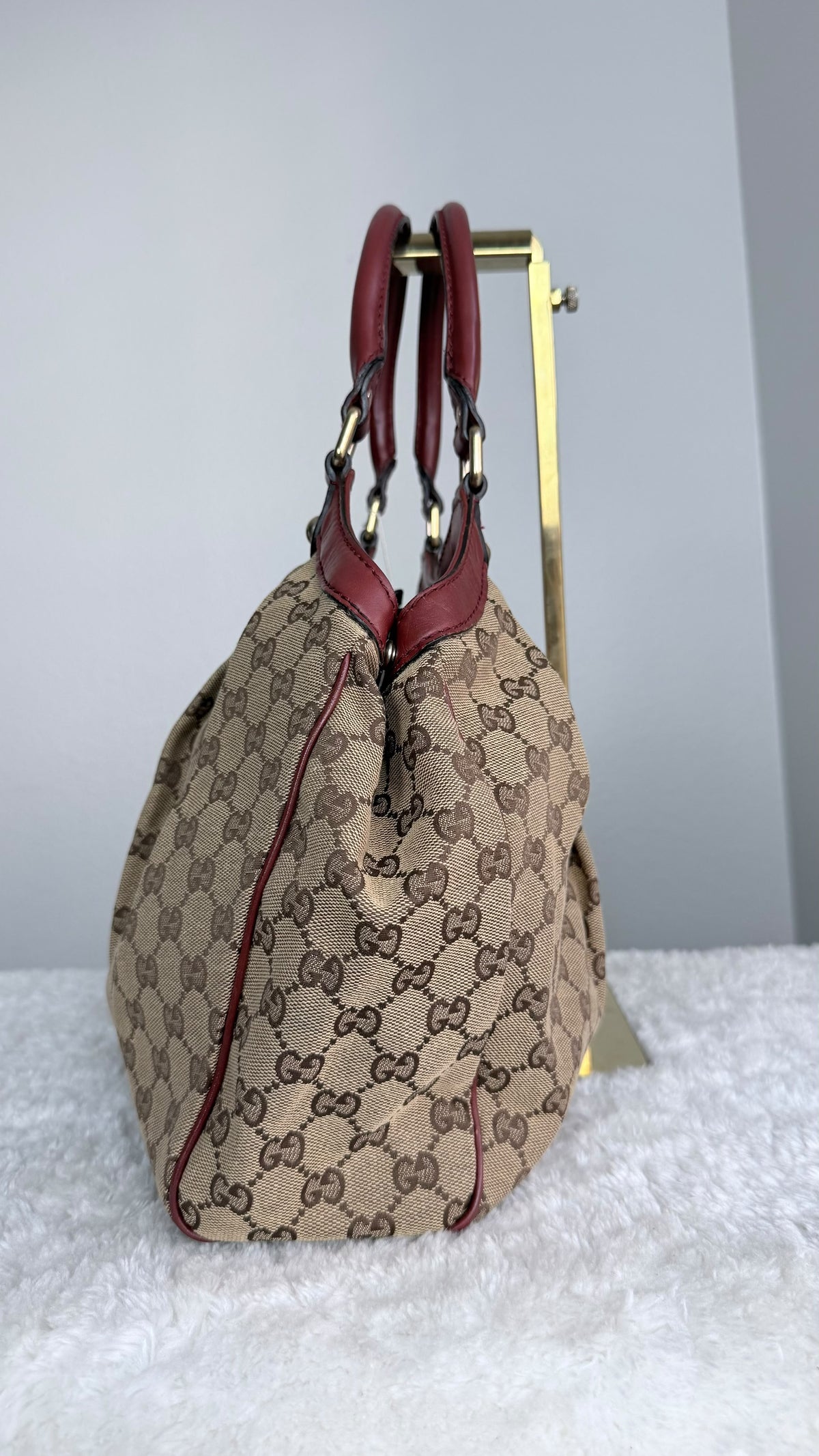 GUCCI Sukey Hobo GG Canvas Red