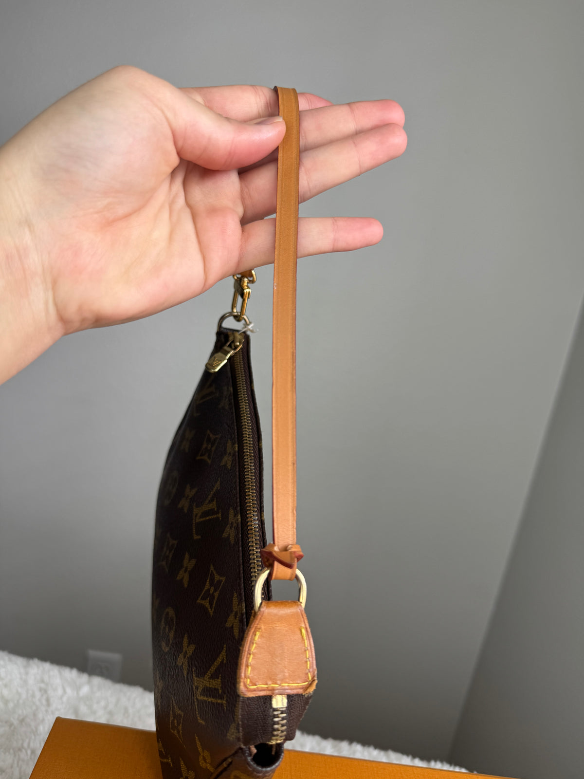 LOUIS VUITTON Pochette Monogram Canvas
