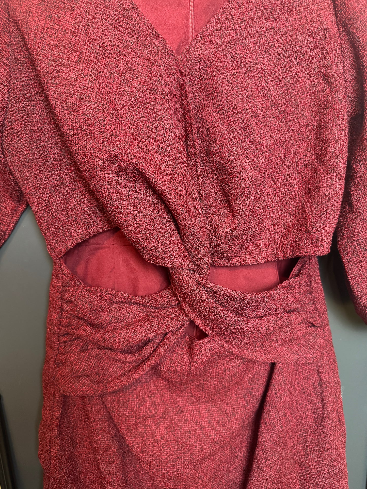 D11 👗Pre-Owned Red twist  dress(All sale are final)