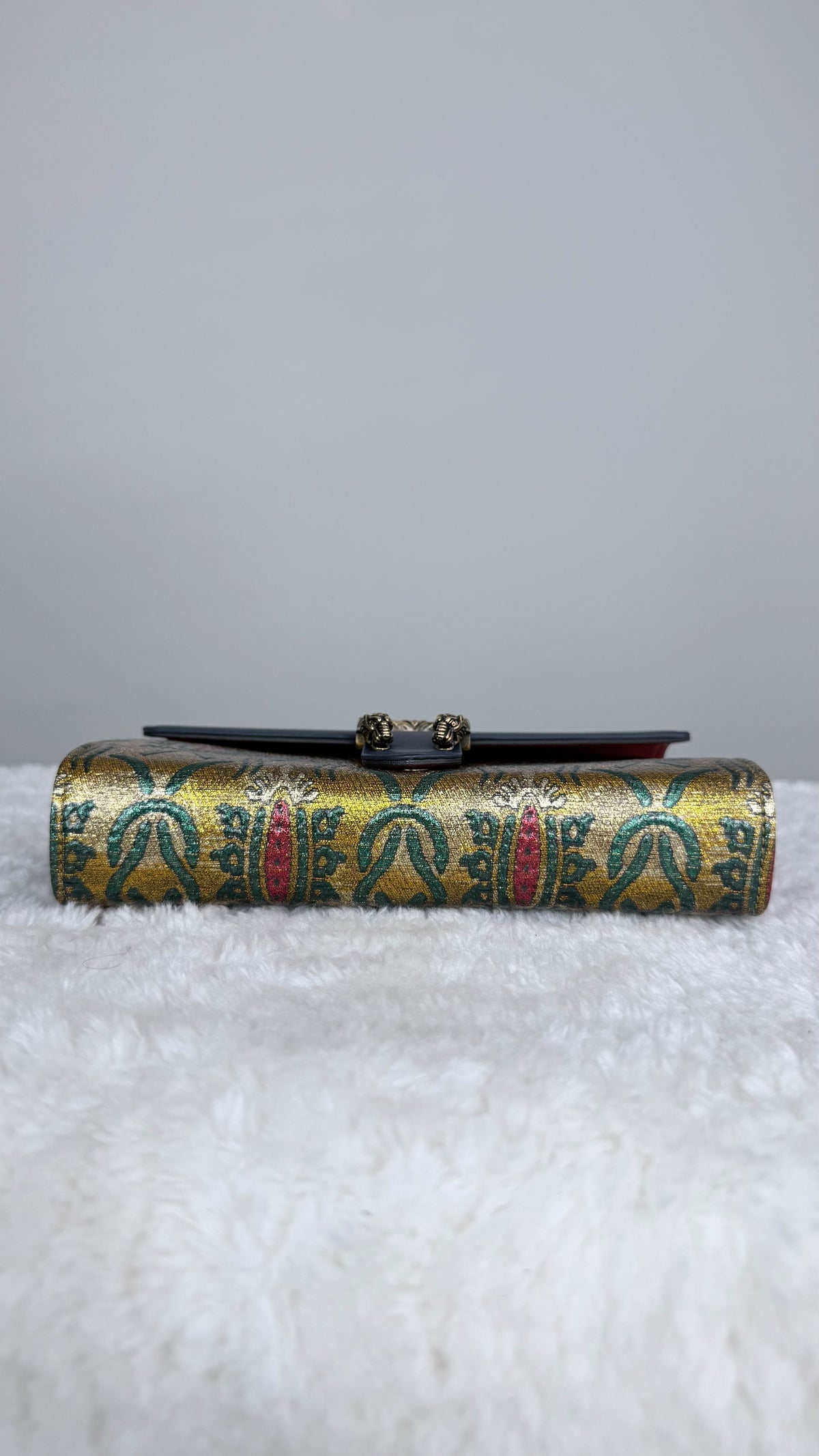 GUCCI Brocade Dionysus Wallet on chain