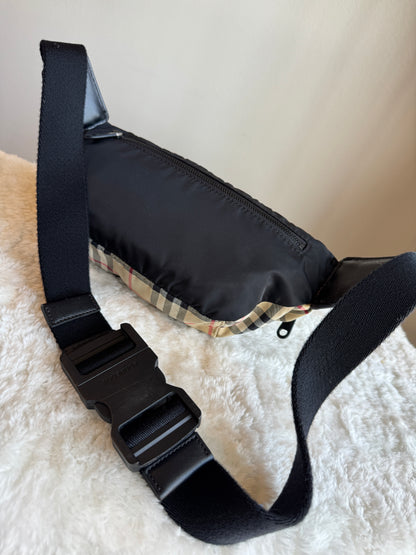 BURBERRY Nylon Check Sonny Bum bag Achieve beige Black