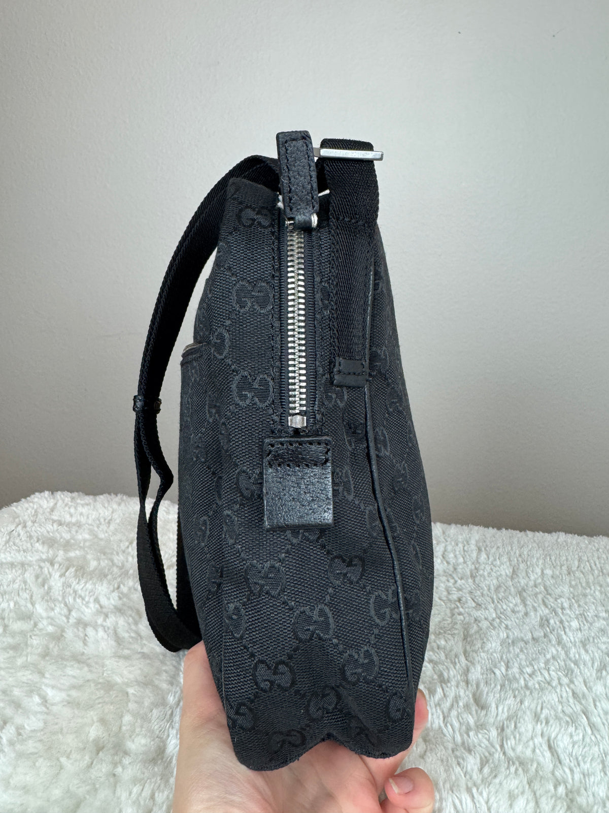 GUCCI GG canvas crossbody Black
