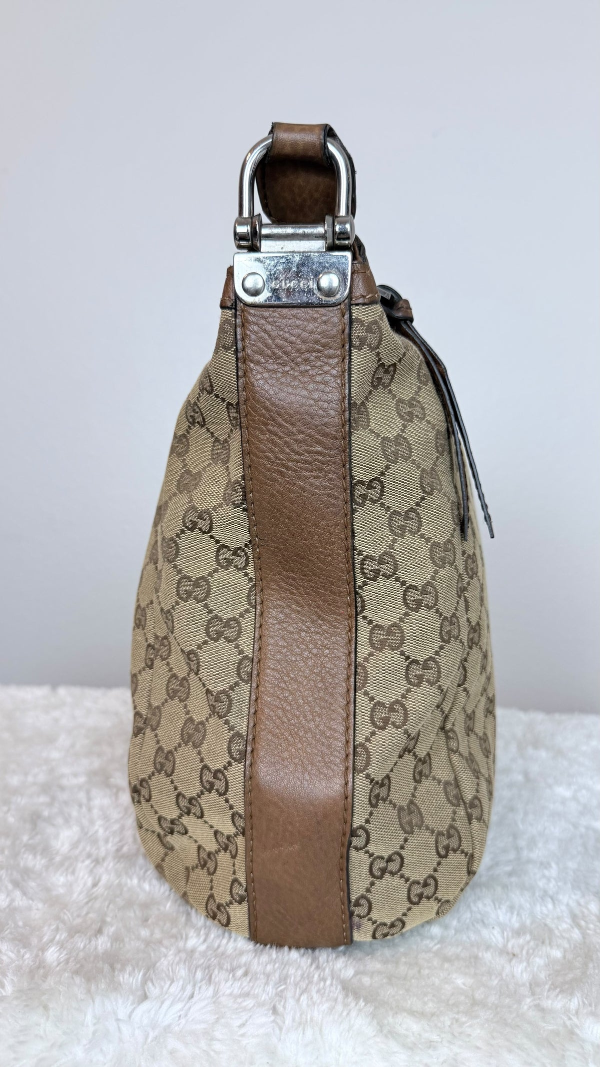 Gucci Hobo GG Canvas shoulder brown