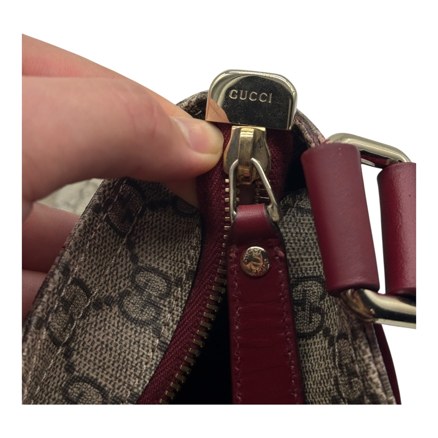 Authentic Gucci Supreme Web Flat Messenger Bag