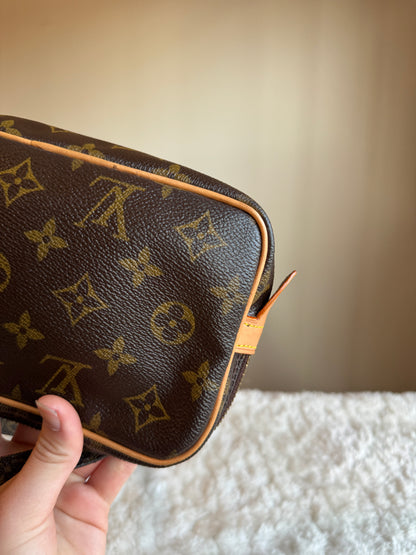 LOUIS VUITTON Pochette Marly Bandouliere bag Monogram