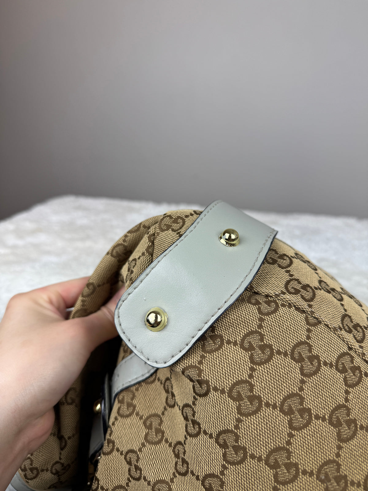 GUCCI Pelham Hobo GG Canvas