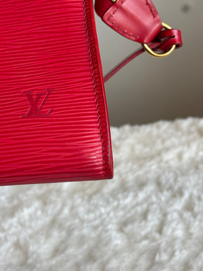 LOUIS VUITTON Pochette Epi Red
