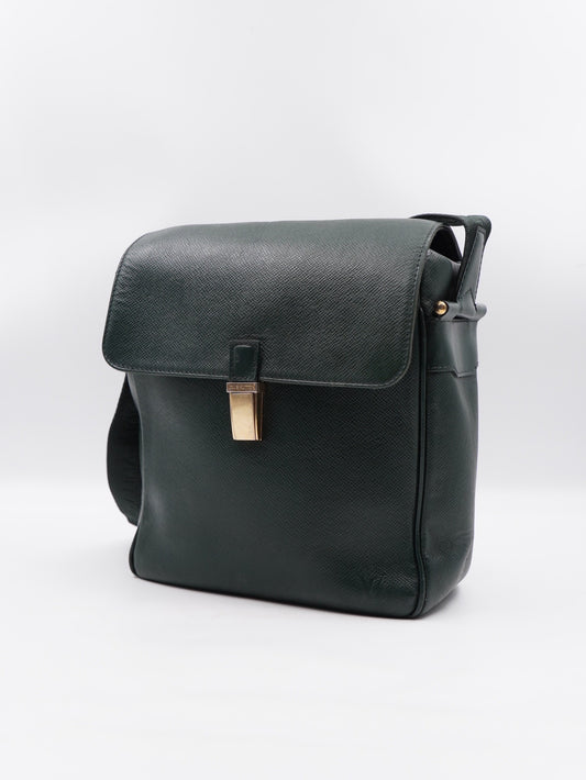 Louis Vuitton Yaranga messenger bag in taiga leather