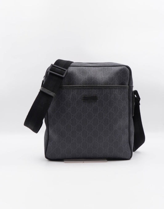 Gucci front pocket crossbody Black