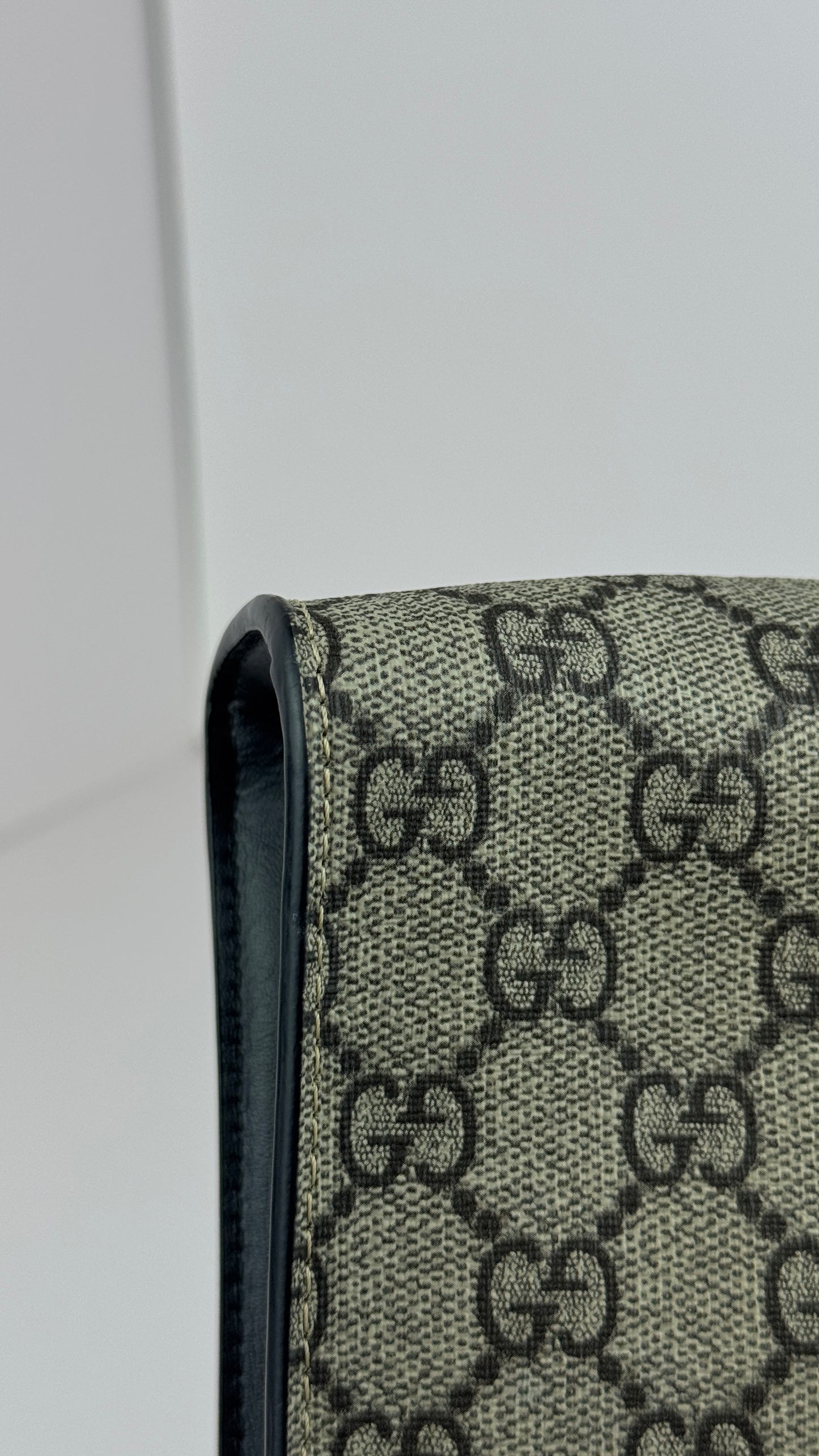 Gucci Clutch GG Supreme Pouch Web Ophiadia Dark