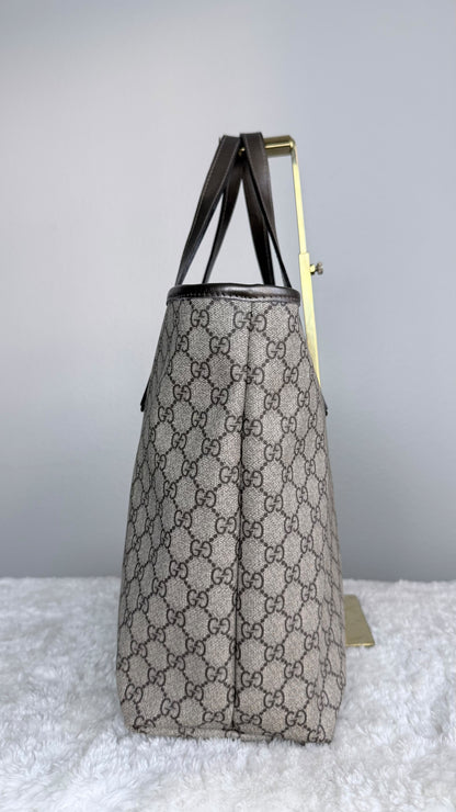 GUCCI Shopping Tote large GG Supreme Coated canvas
