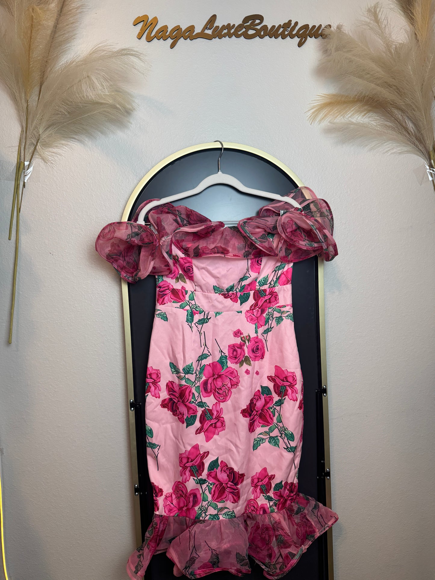 D12👗Pink Floral Organza Ruffle Dress – Pre-Owned (All Sales Final) 🌸✨