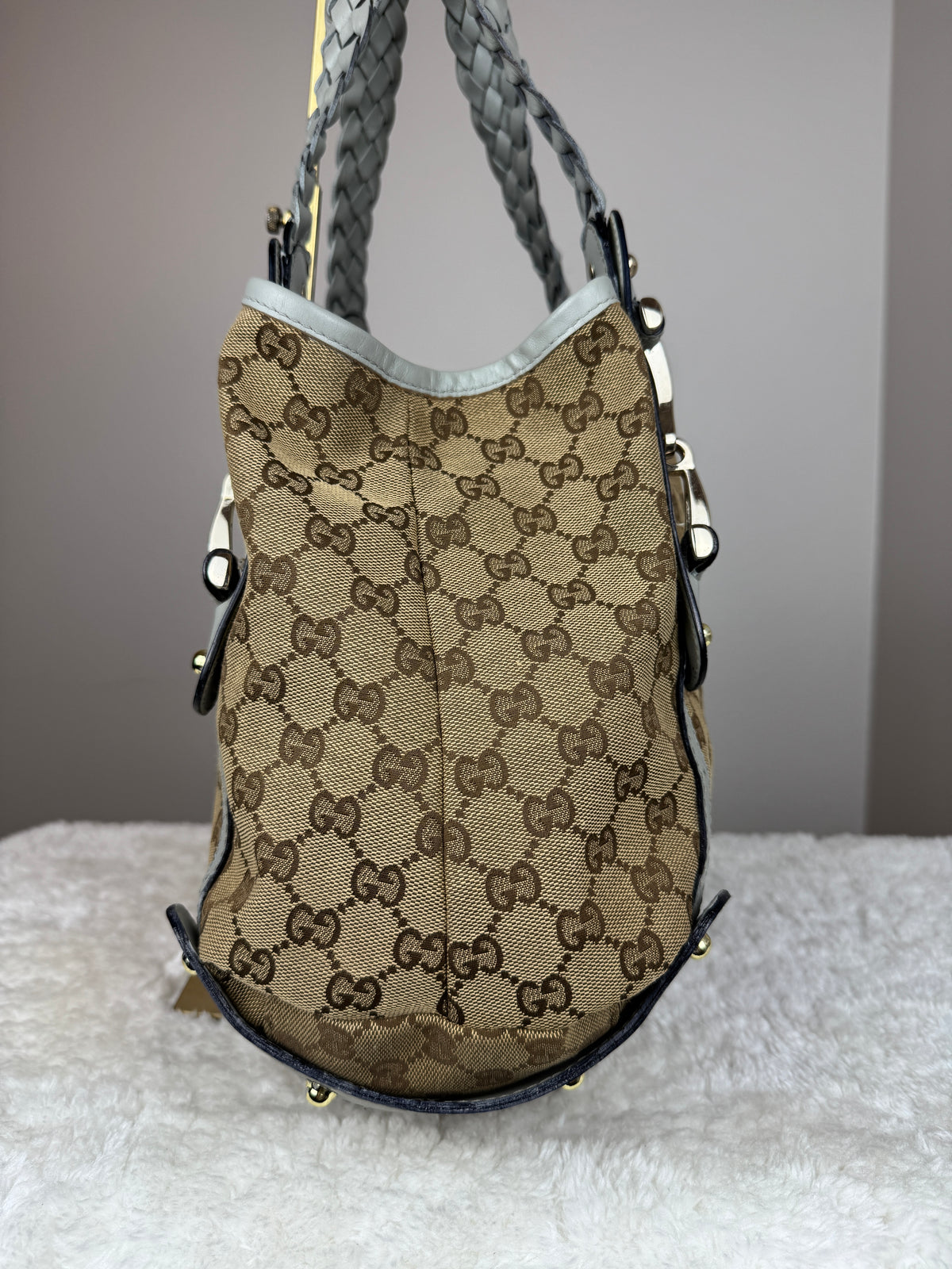 GUCCI Pelham Hobo GG Canvas