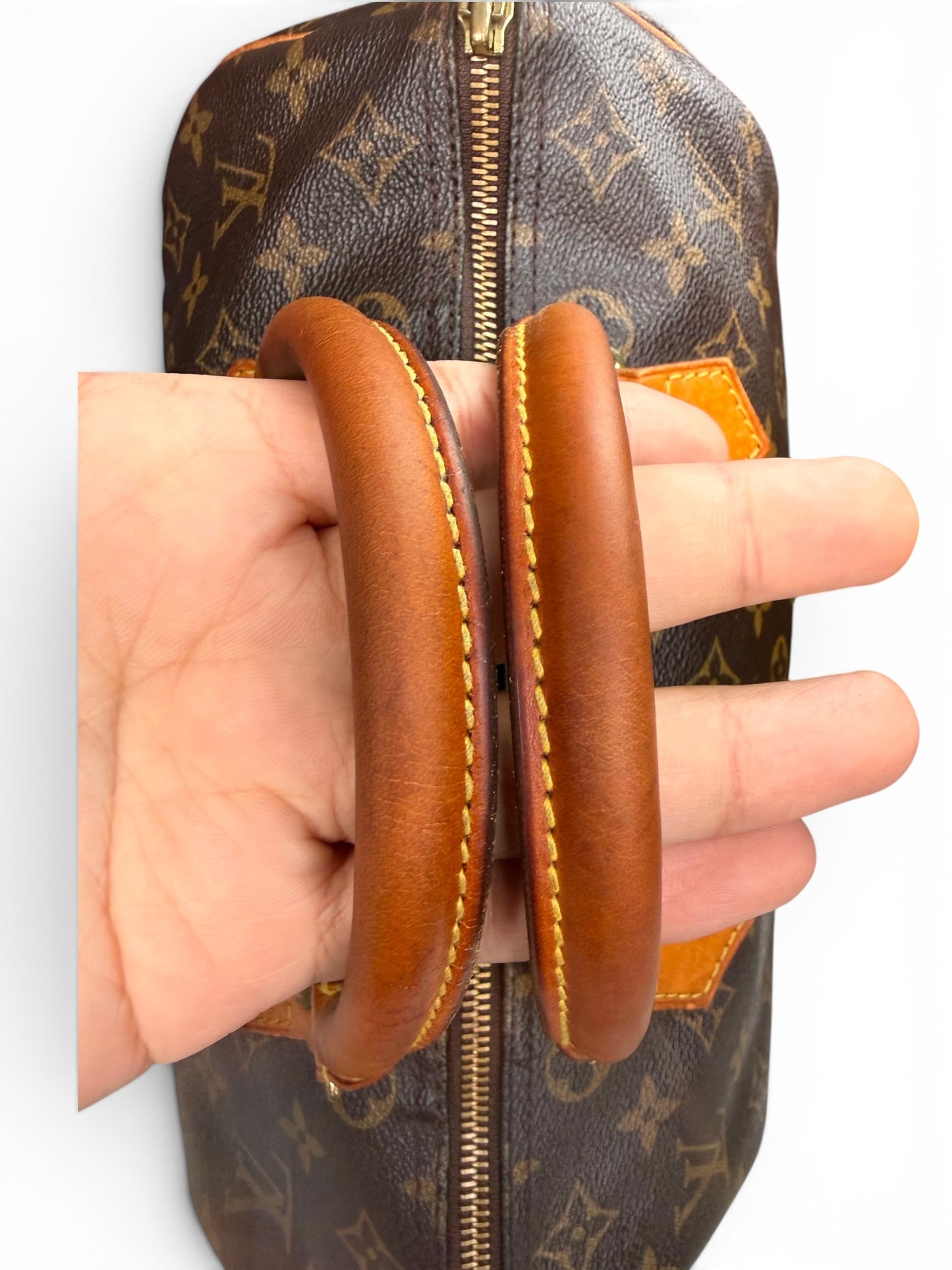 Louis vuitton speedy monogram 30