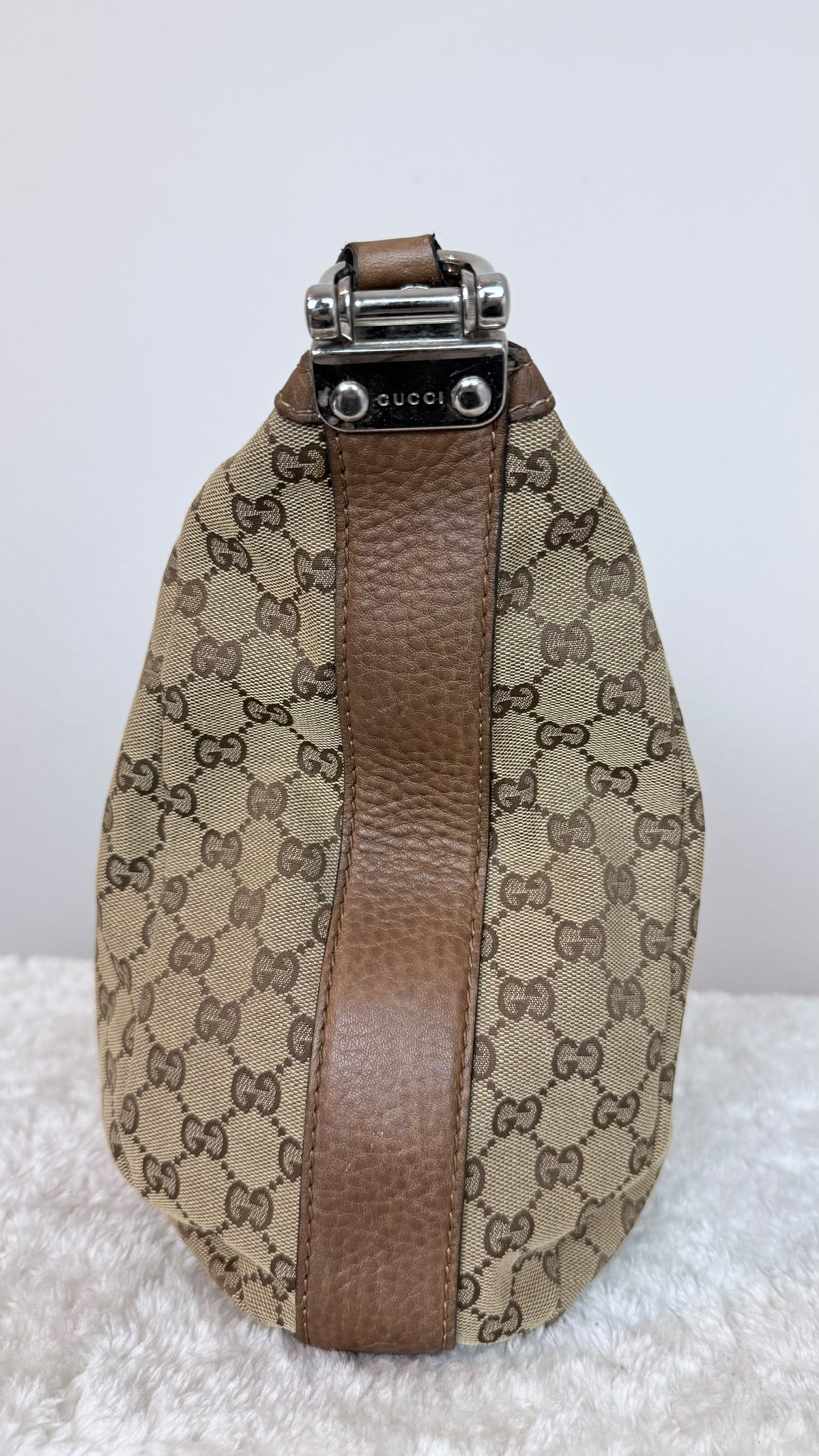 Gucci Hobo GG Canvas shoulder brown