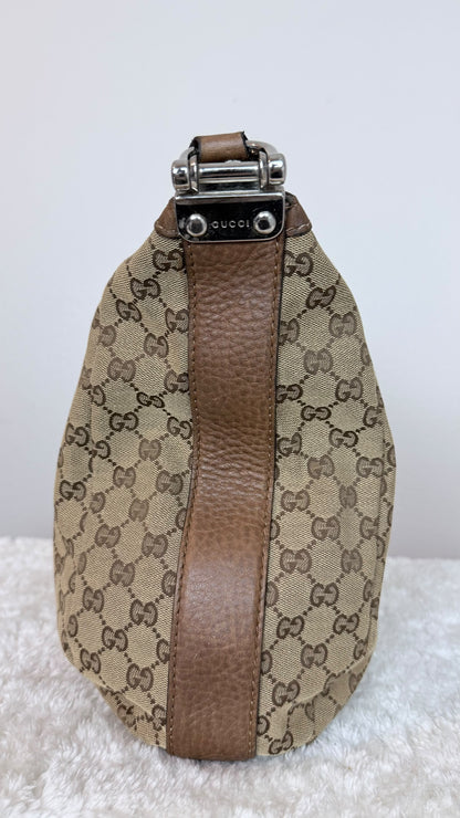 Gucci Hobo GG Canvas shoulder brown