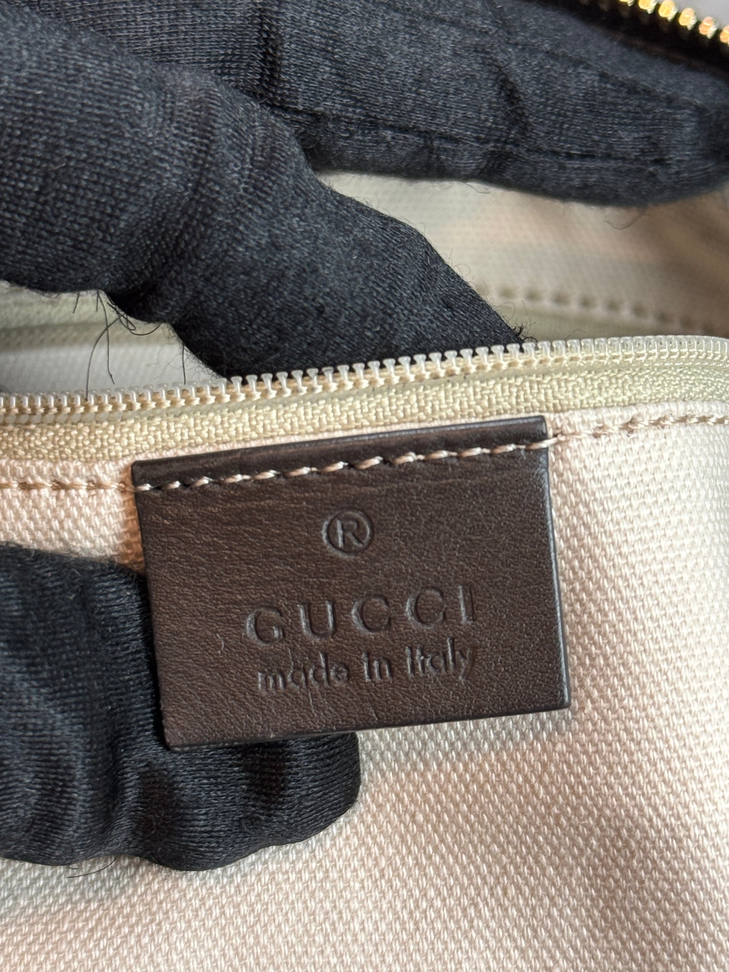 GUCCI Sukey Crossbody With Strap GG Canvas