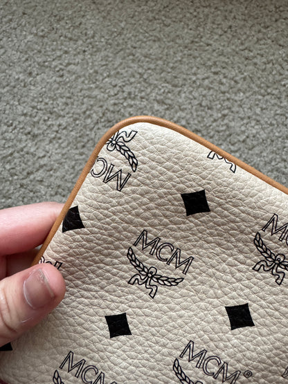 MCM white Visetos printed leather pochette with gold-tone hardware