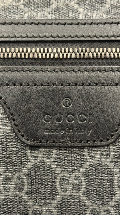 Gucci GG Supreme Canvas Crossbody Black
