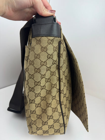 Gucci Flap Messenger GG Canvas Brown