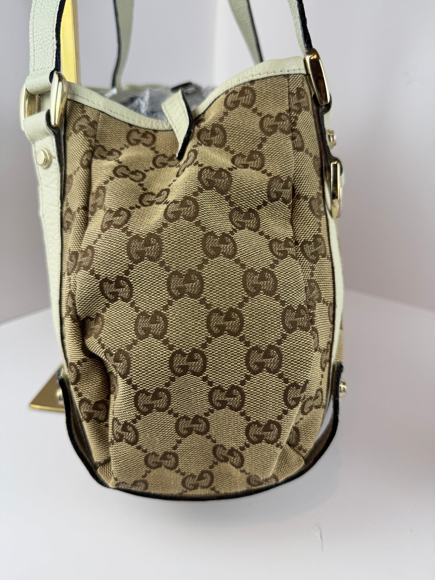 Gucci Abbey Hobo Shoulder Bag GG Canvas