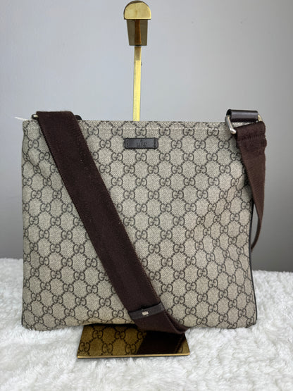 GUCCI Flat GG Supreme Messenger  Coated Canvas Dark Brown