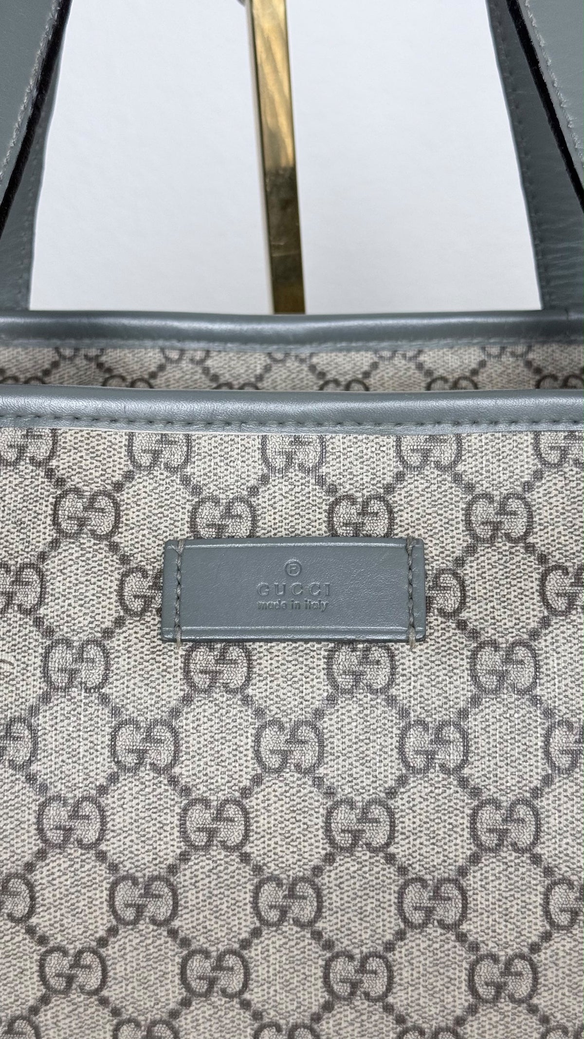 GUCCI Tote medium GG Supreme Coated canvas Dark Grey